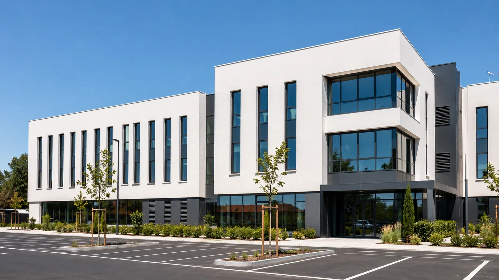 Ravalement tertiaire + couvertines · Labège Innopole